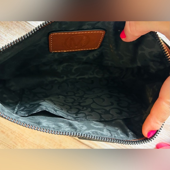 M Marco Women’s Brown Logo Zipper Clutch Bag NWOT - Picture 9 of 12